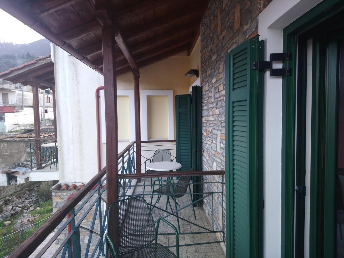 Hotel Elikonio à Agia Anna  Extérieur photo
