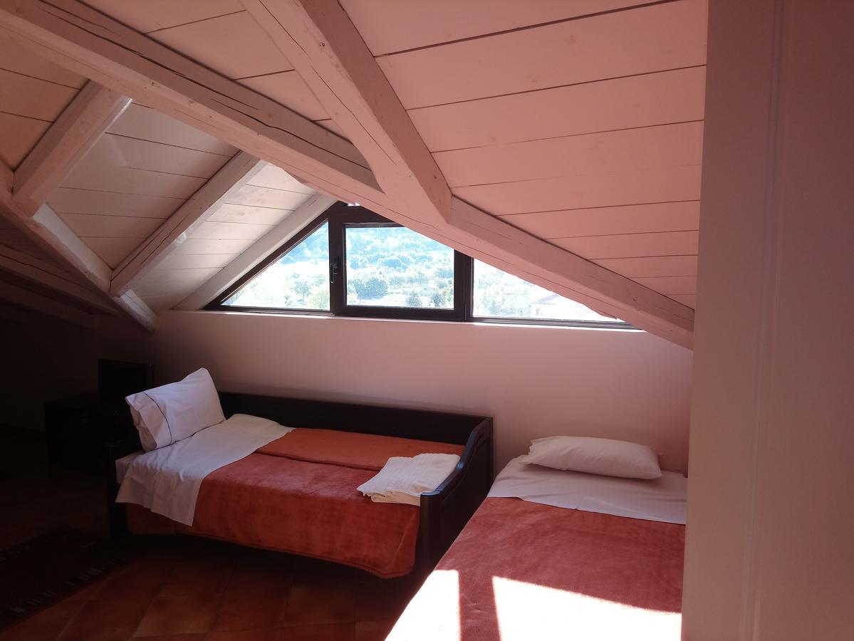 Hotel Elikonio à Agia Anna  Extérieur photo