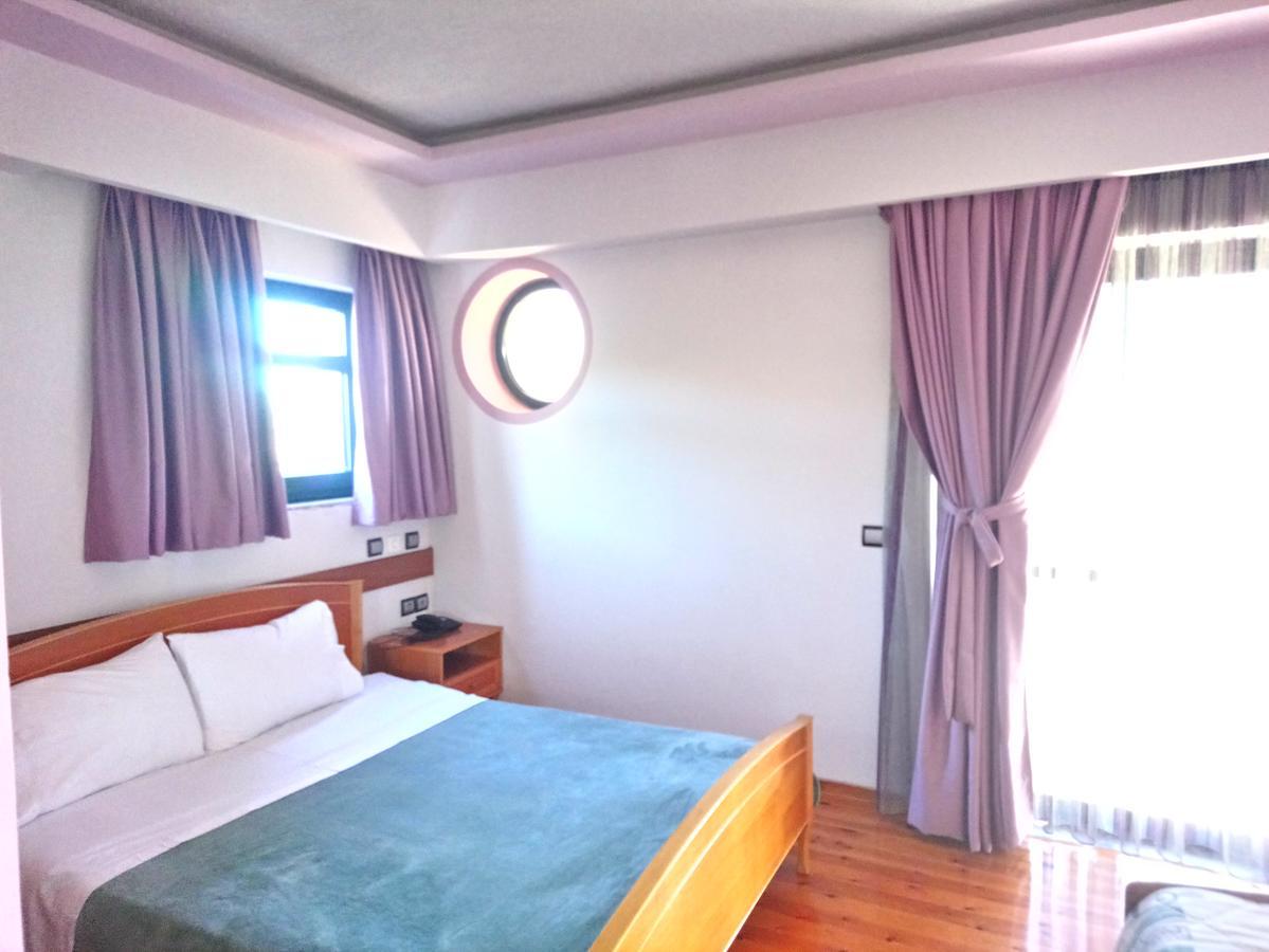 Hotel Elikonio à Agia Anna  Extérieur photo